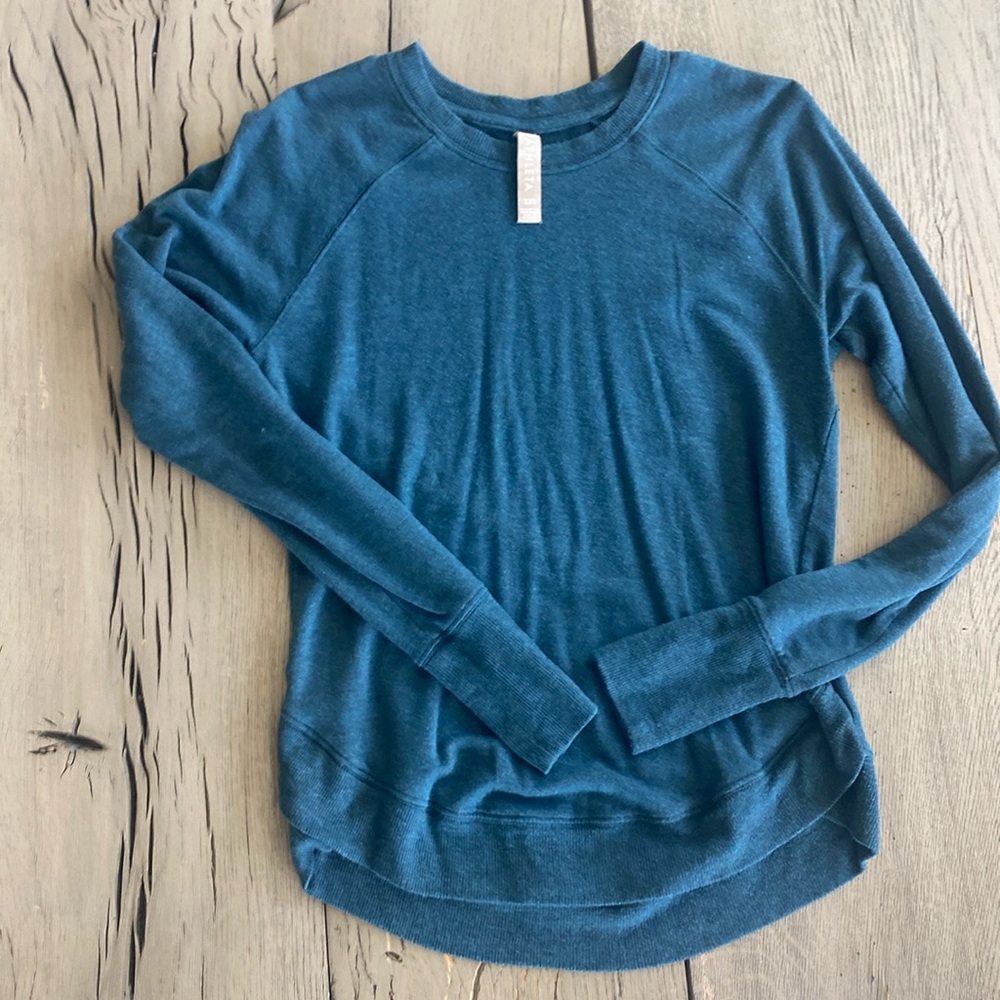 Athleta top